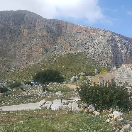 Vecchio Baglio Cofano * Custonaci