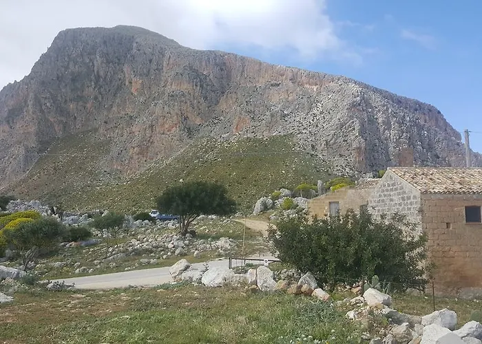 Vecchio Baglio Cofano * Custonaci